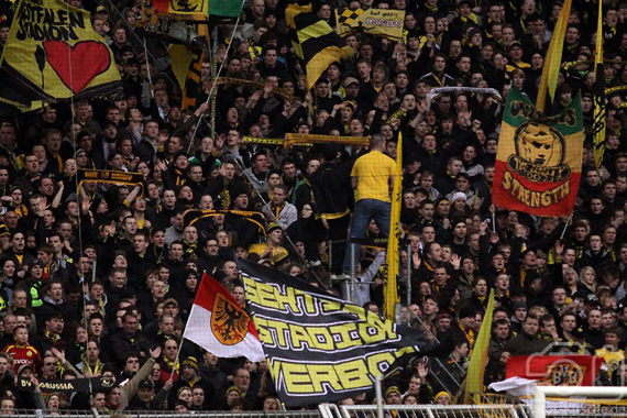 Borussia Dortmund vs FC St. Pauli (2-0) (5)