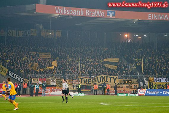 Eintracht Braunschweig vs Borussia Dortmund (1-2) (1)