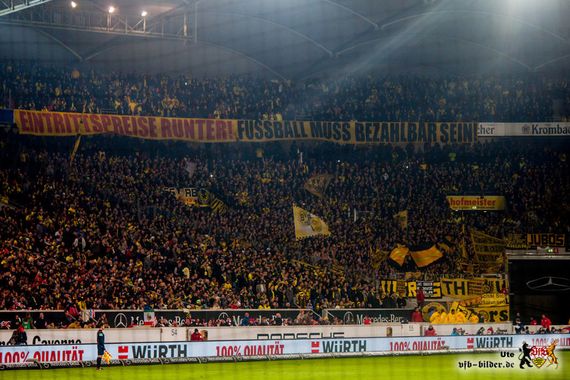 VfB Stuttgart vs Borussia Dortmund (2-3) (5)