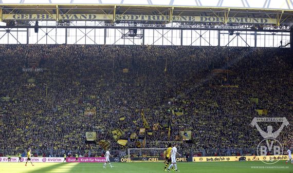 Borussia Dortmund vs SC Paderborn (3-0) (38)