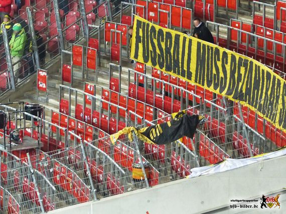 VfB Stuttgart vs Borussia Dortmund (1-3) (1)