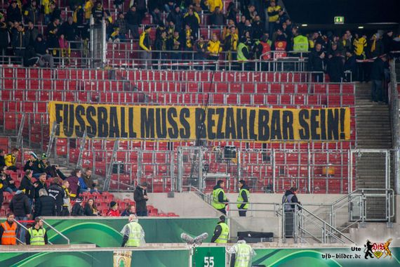 VfB Stuttgart vs Borussia Dortmund (1-3) (3)