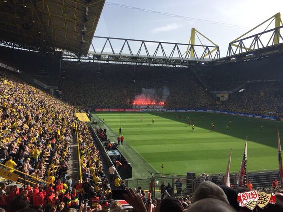 Borussia Dortmund vs VfB Stuttgart (3-0) (2)