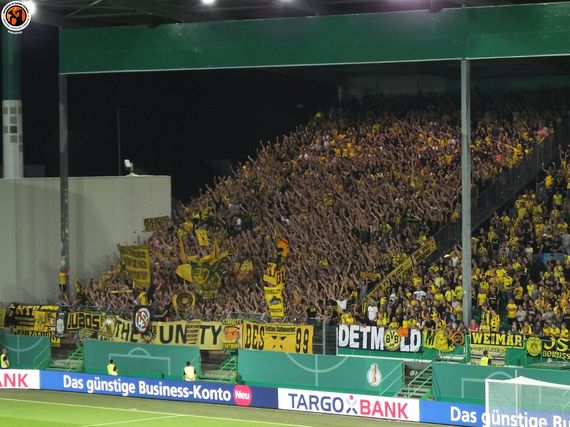 SpVgg Fürth vs Borussia Dortmund (1-2 n.V.) (2)
