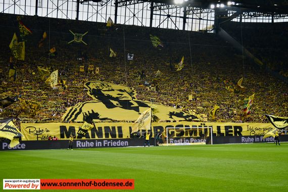 Borussia Dortmund vs FC Augsburg (5-1) (1)