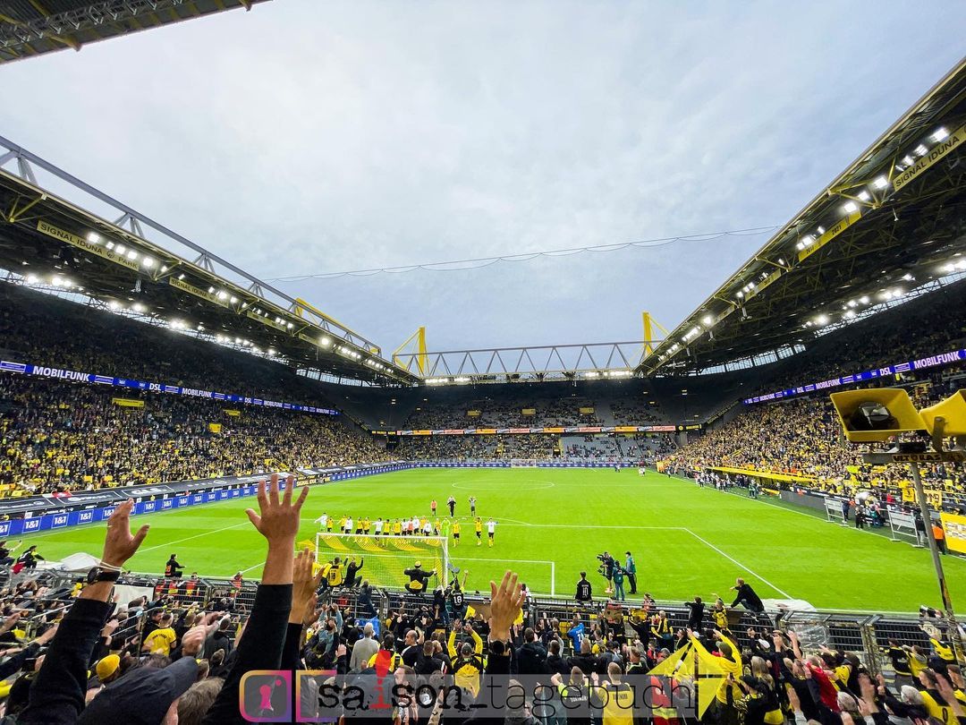 Borussia Dortmund vs FC Augsburg (2-1) (6)