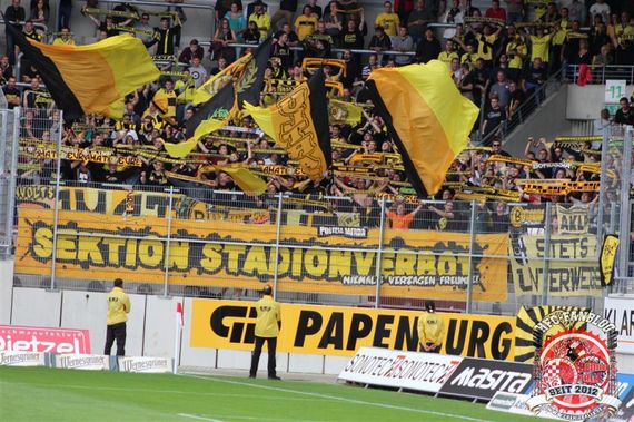 Hallescher FC vs Borussia Dortmund II (0-0) (12)