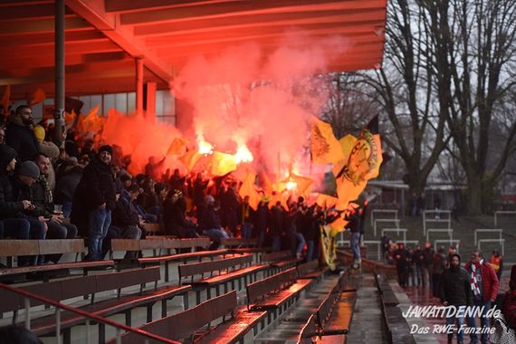 Borussia Dortmund II vs Rot-Weiss Essen (0-1) (2)