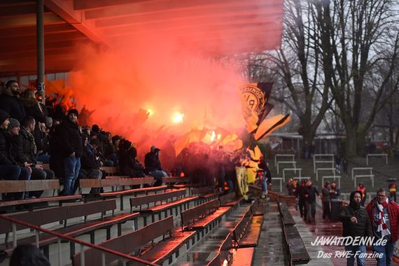 Borussia Dortmund II vs Rot-Weiss Essen (0-1) (3)