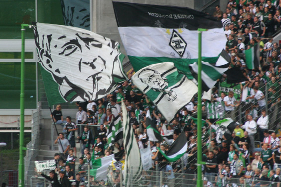 1. FC Kaiserslautern vs Borussia Mönchengladbach (1-1) (4)