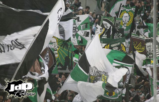 Borussia Mönchengladbach vs 1. FC Kaiserslautern (1-1) (16)