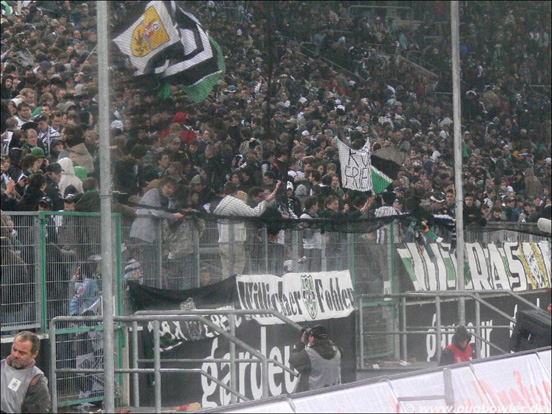 Borussia Mönchengladbach vs FC Erzgebirge Aue (2-0) (14)