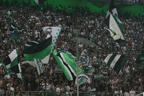 Borussia Mönchengladbach vs FC St. Pauli (1-2) (4)