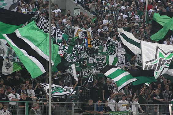 Borussia Mönchengladbach vs FC St. Pauli (1-2) (6)