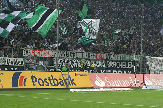 Borussia Mönchengladbach vs FC St. Pauli (1-2) (7)