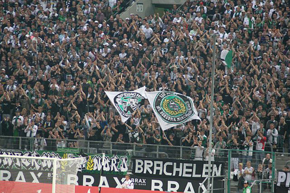 Borussia Mönchengladbach vs FC St. Pauli (1-2) (9)