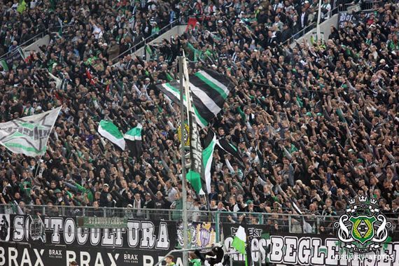 Borussia Mönchengladbach vs Fenerbahce Istanbul (2-4) (9)