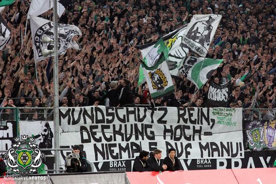 Borussia Mönchengladbach vs FC Augsburg (1-0) (9)