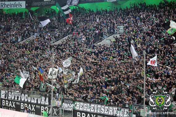 Borussia Mönchengladbach vs FC Augsburg (1-0) (17)