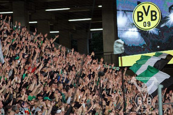 Borussia Dortmund vs Borussia Mönchengladbach (5-0) (2)
