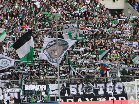 Borussia Mönchengladbach vs Eintracht Frankfurt (2-0) (6)