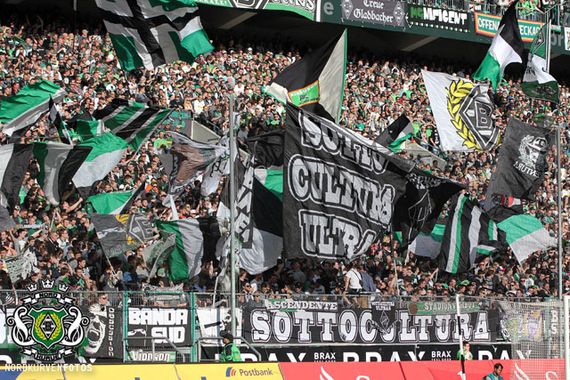 Borussia Mönchengladbach vs FC Augsburg (1-2) (4)