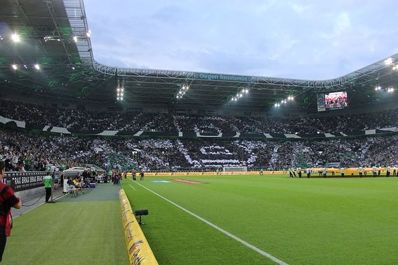 Borussia Mönchengladbach vs Villarreal CF (1-1) (8)