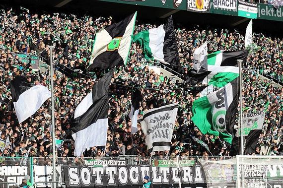 Borussia Mönchengladbach vs SC Paderborn (2-0) (3)