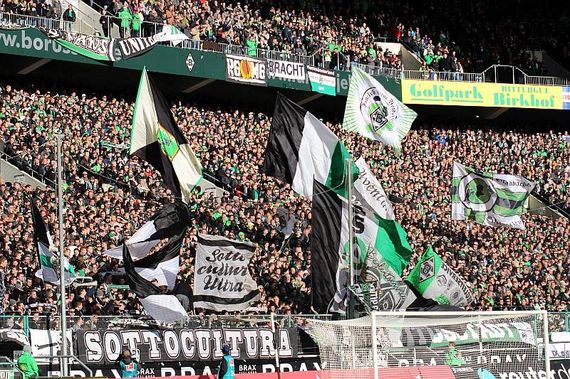 Borussia Mönchengladbach vs SC Paderborn (2-0) (5)