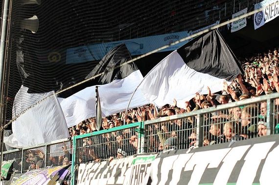 Borussia Mönchengladbach vs SC Paderborn (2-0) (9)