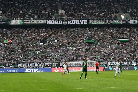 Borussia Mönchengladbach vs FC Augsburg (1-3) (27)