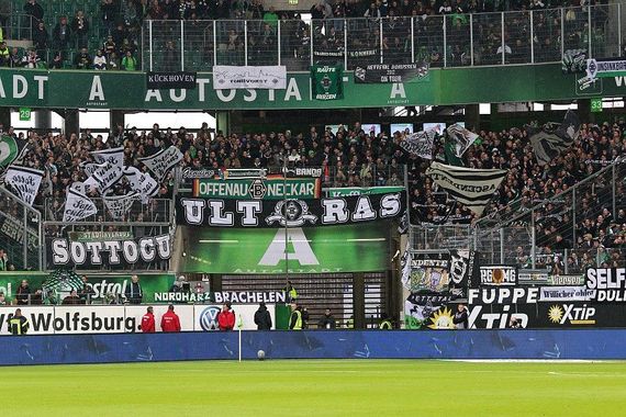 VfL Wolfsburg vs Borussia Mönchengladbach (2-1) (9)