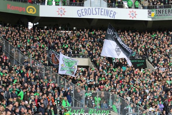 Borussia Mönchengladbach vs Eintracht Frankfurt (3-0) (13)