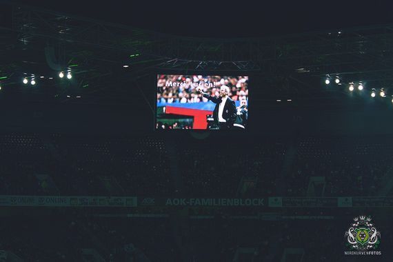 Borussia Mönchengladbach vs FC Augsburg (4-2) (5)