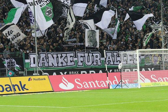 Borussia Mönchengladbach vs FC Augsburg (4-2) (16)