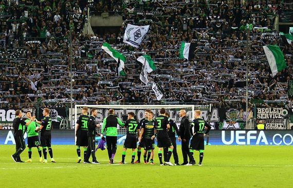 Borussia Mönchengladbach vs FC Barcelona (1-2) (7)