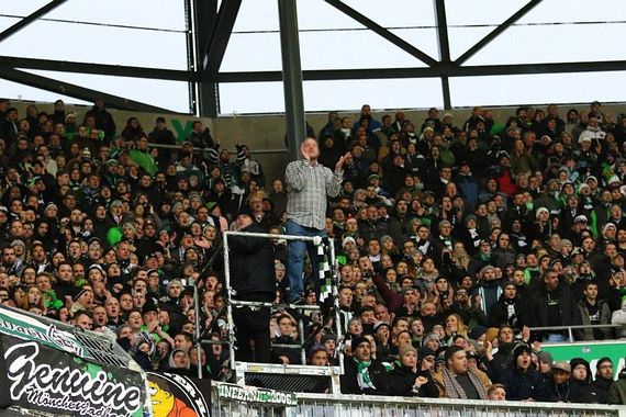 FC Augsburg vs Borussia Mönchengladbach (1-0) (1)