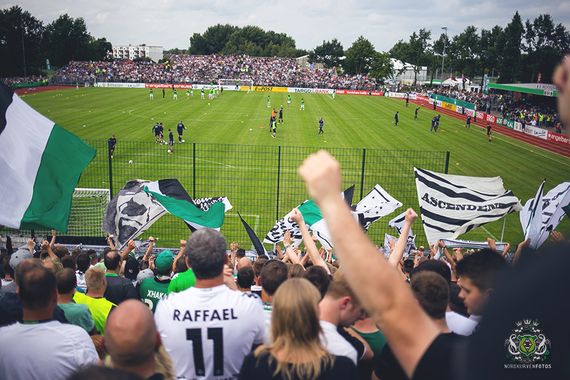 SV Drochtersen/Assel vs Borussia Mönchengladbach (0-1) (17)