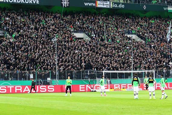 Borussia Mönchengladbach vs Eintracht Frankfurt (6-7) (3)