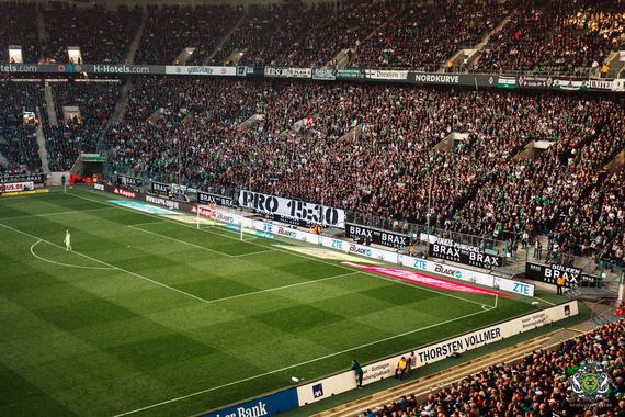 Borussia Mönchengladbach vs VfB Stuttgart (2-0) (11)