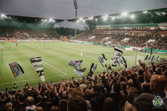 Rot-Weiss Essen vs Borussia Mönchengladbach (1-2) (43)