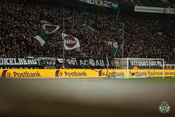 Borussia Mönchengladbach vs FC Augsburg (2-0) (6)