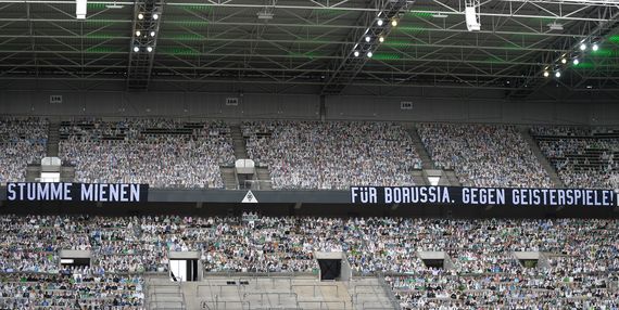 Borussia Mönchengladbach vs Bayer 04 Leverkusen (1-3) (9)