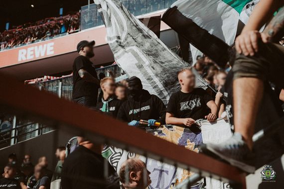 1. FC Köln vs Borussia Mönchengladbach (0-1) (57)