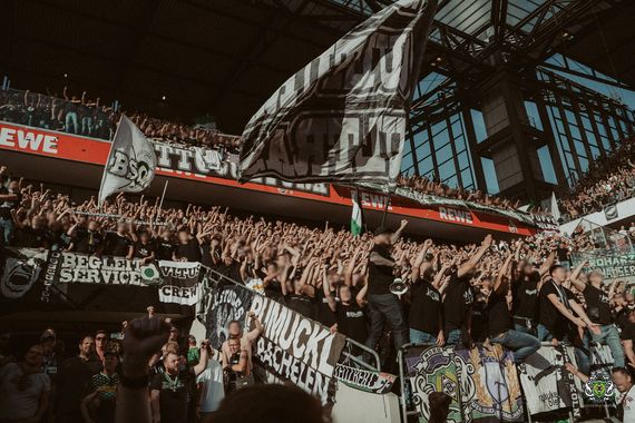 1. FC Köln vs Borussia Mönchengladbach (0-1) (82)