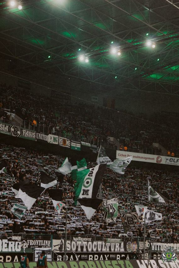 Borussia Mönchengladbach vs FC Augsburg (5-1) (2)
