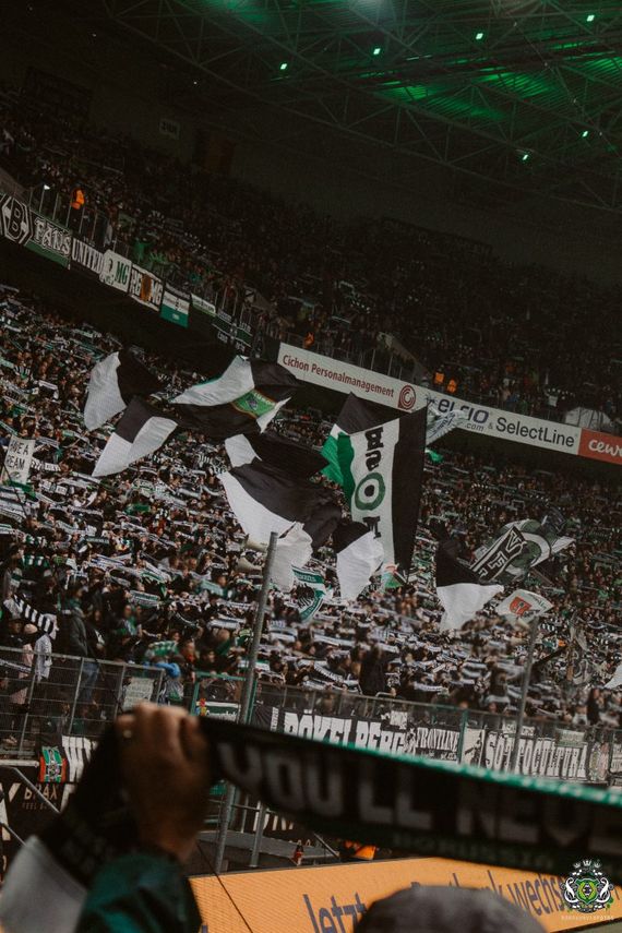 Borussia Mönchengladbach vs FC Augsburg (5-1) (3)