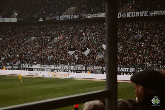 Borussia Mönchengladbach vs FC Augsburg (5-1) (5)
