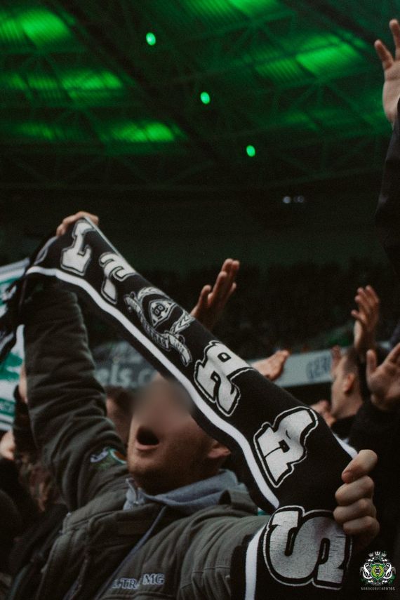 Borussia Mönchengladbach vs FC Augsburg (5-1) (17)