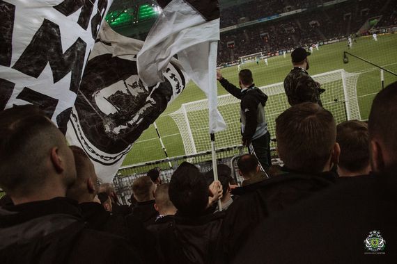 Borussia Mönchengladbach vs Eintracht Frankfurt (4-2) (11)